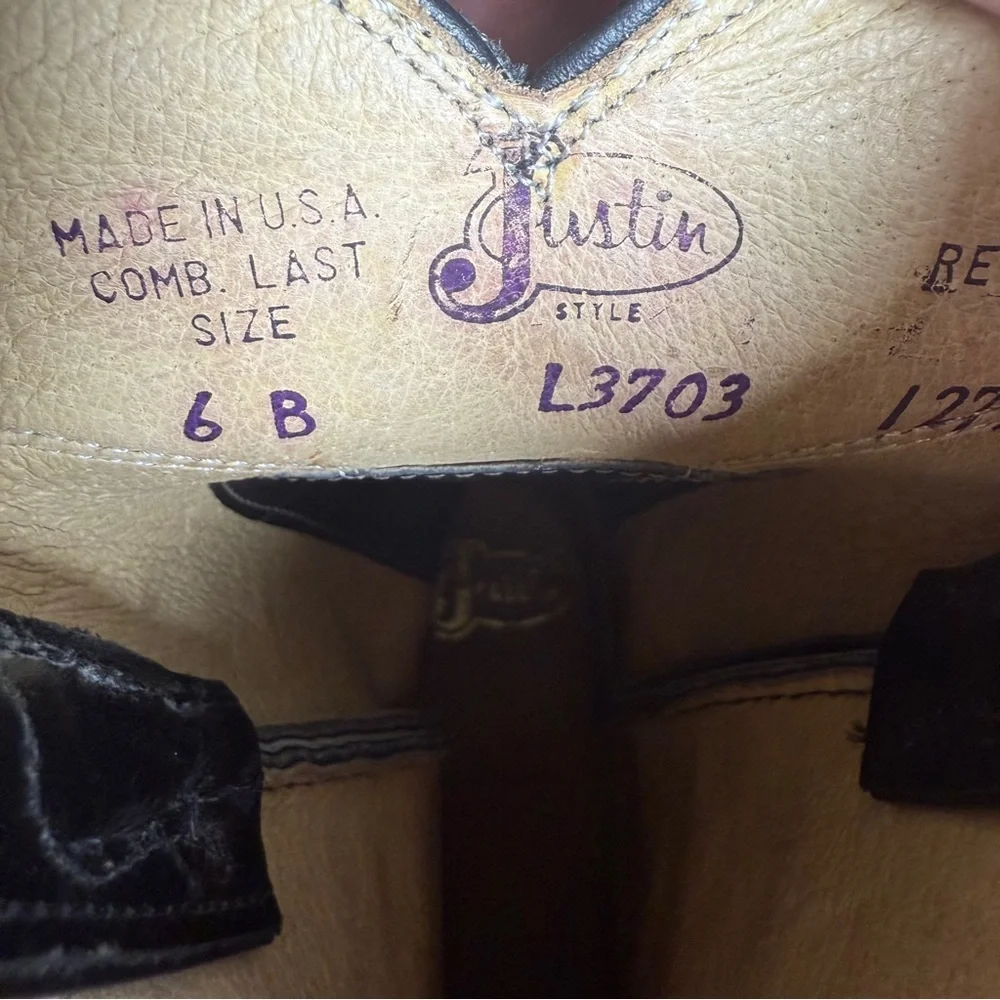 Justin Cowboy Boots Black Leather Western Boots M Size 6 womens Size 7.5