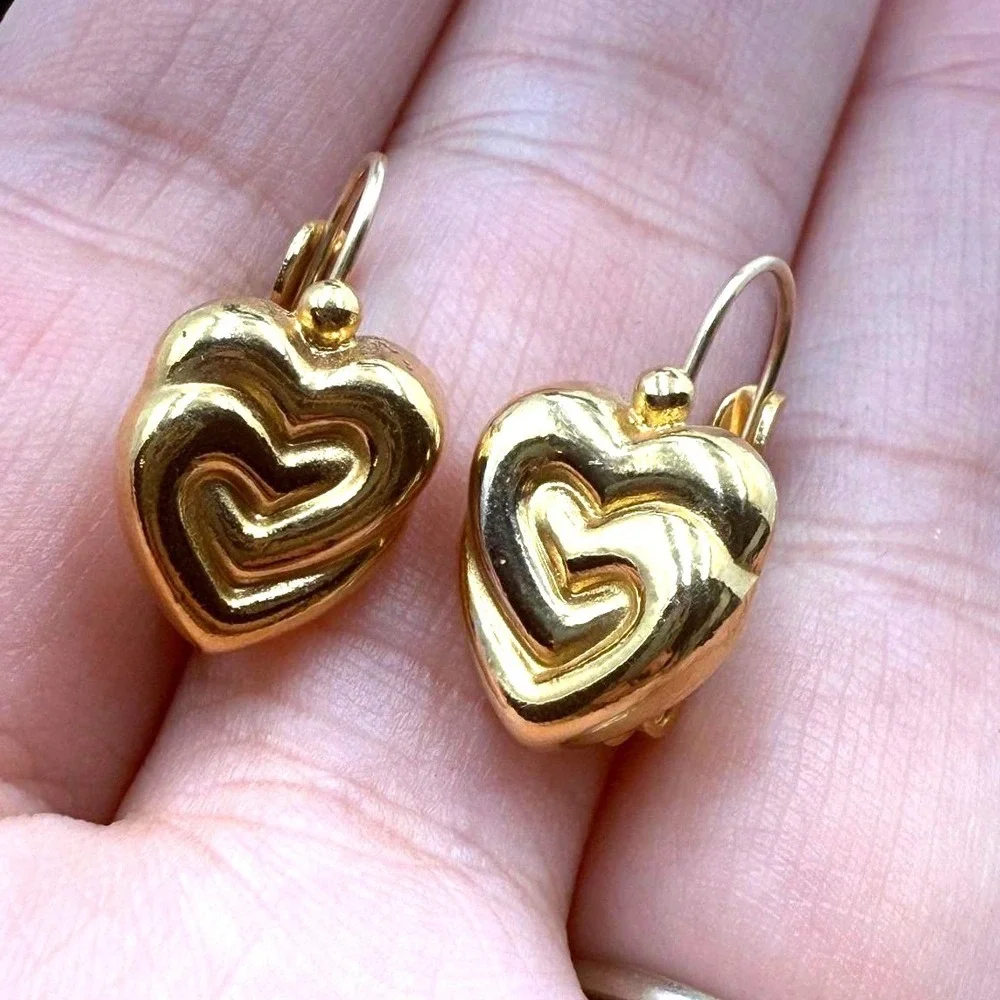 Vintage Gold Tone Puffy Heart Leverback Earrings Interlocking Swirl Design Kids‎